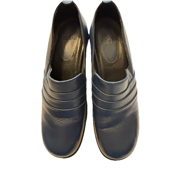 Dansko Shoes - Dansko Navy Size 40 9.5/10 Clogs